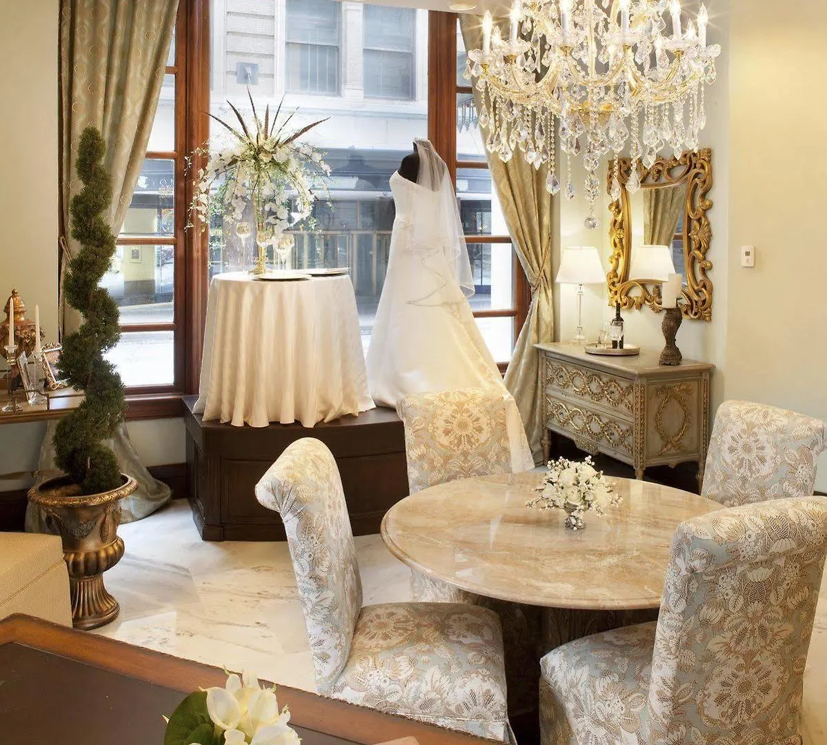 The Seelbach Hilton Louisville Hotel