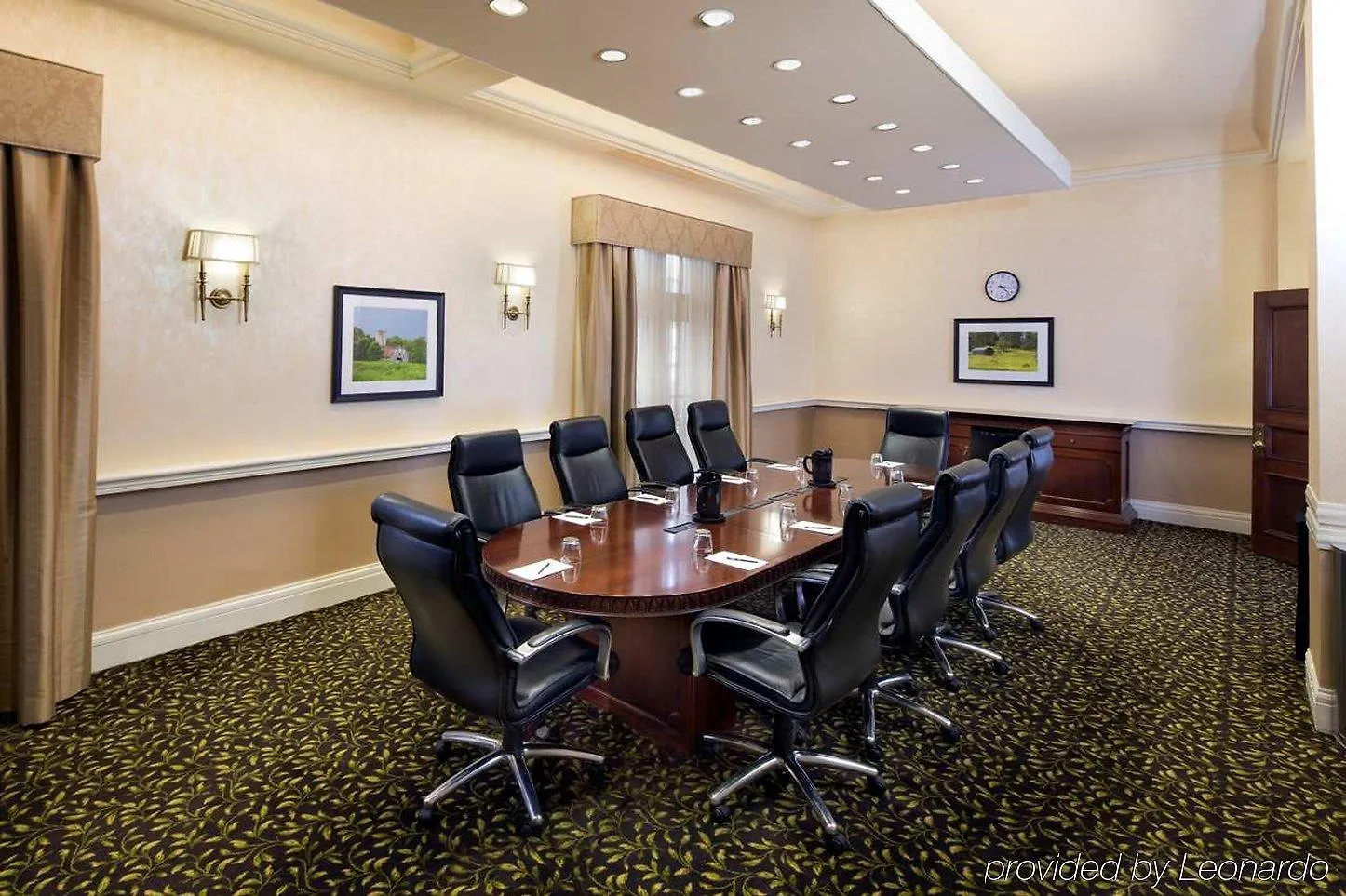 Отель The Seelbach Hilton Луисвилл
